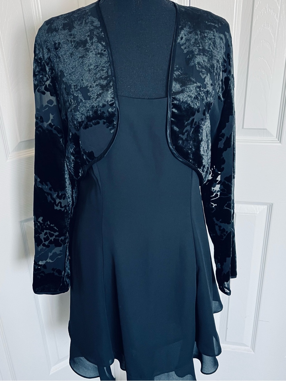 🖤 Vintage Hampton Nites Black Cocktail Dress with Sheer Bolero Size 8